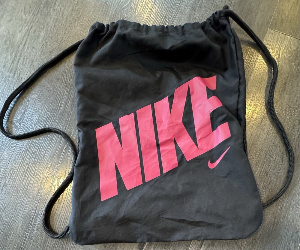 Nike Drawstring Black & Purple Gym Bag Backpack Ruck Sack Sneaker Pack Running